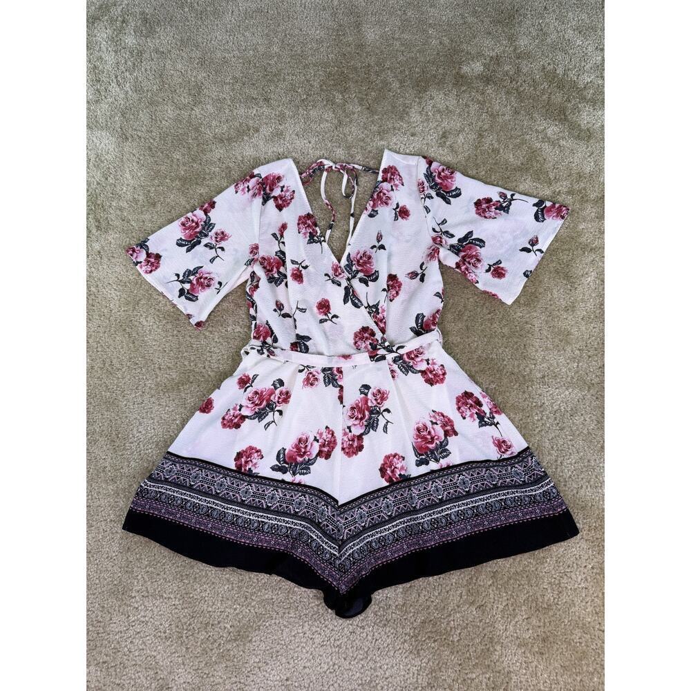 TRIXXI Womens Ruffled Sleeve Overlapped Front Tie Back Floral Romper Size S D685